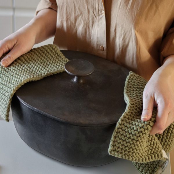 Groene-schoonmaakwinkel-duurzaam-biokatoen-keukentextiel-solwangdesign-pannenlap-set2-olive-P32-foto