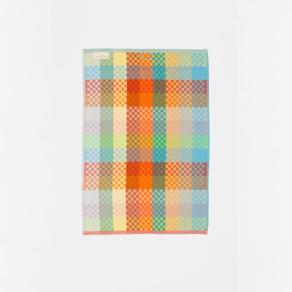 groene-schoonmaakwinkel-duurzaam-schoonmaken-keukentextiel-foekjefleur-#57A-checkeredcheck-theedoek_2-Photoroom
