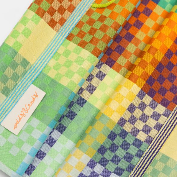 groene-schoonmaakwinkel-duurzaam-schoonmaken-keukentextiel-foekjefleur-#57B-checkeredcheck-theedoek_4-Photoroom