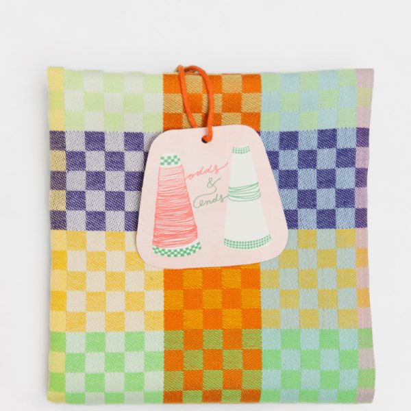 groene-schoonmaakwinkel-duurzaam-schoonmaken-keukentextiel-foekjefleur-#58B-checkeredcheck-theedoek_0-Photoroom