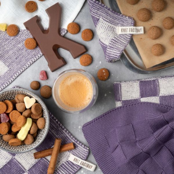 groene-schoonmaakwinkel-duurzaam-schoonmaken-keukentextiel-knitfactory-keukendoek-block-ecru-violet-2