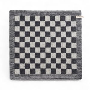 groene-schoonmaakwinkel-duurzaam-schoonmaken-milieuvriendelijk-keukentextiel-knitfactory-knit-factory-keukendoek-gebreide-textiel-block-ecru-antraciet0