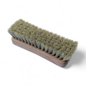 de-groene-schoonmaakwinkel-duurzaam-schoonmaken-borstels-waldkraft-kledingborstel-licht-natuurlijk-1